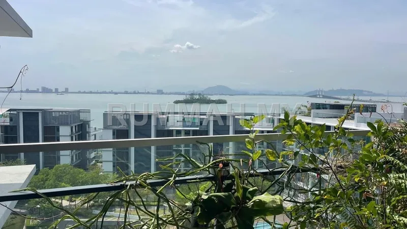 4-bedroom condo in Gelugor, Penang for sale — 🏡 FOR SALE | The Light Collection III -Private Lift