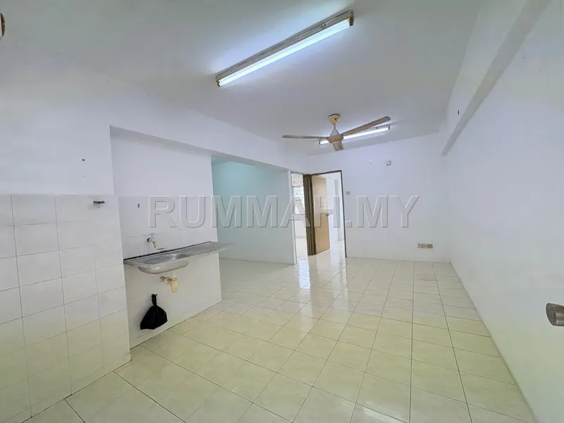 Green Garden Flat Freehold at Paya Terubong 
