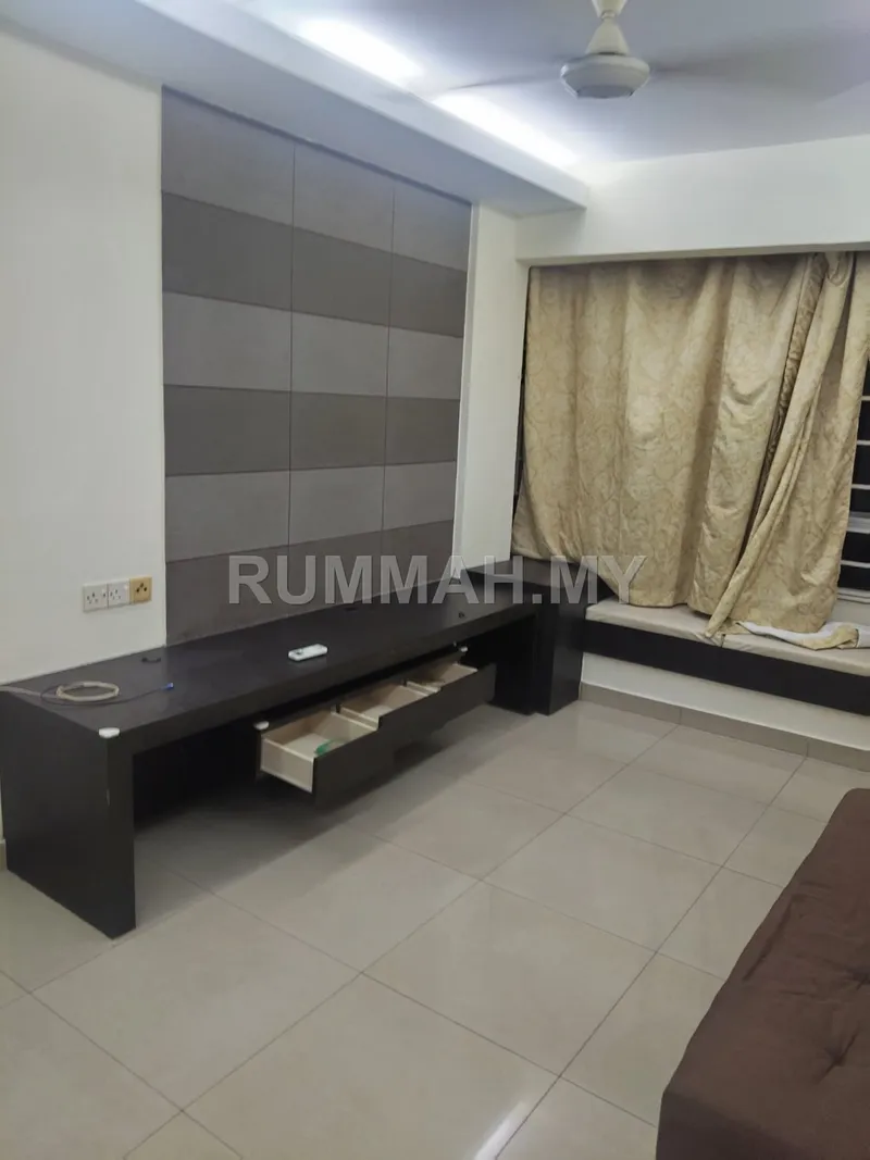 Taman lembah hijau 3 for rent