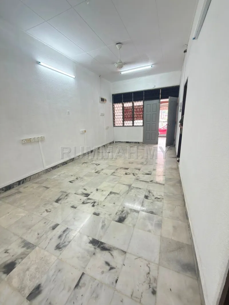 house in Farlim, Penang — photo 3