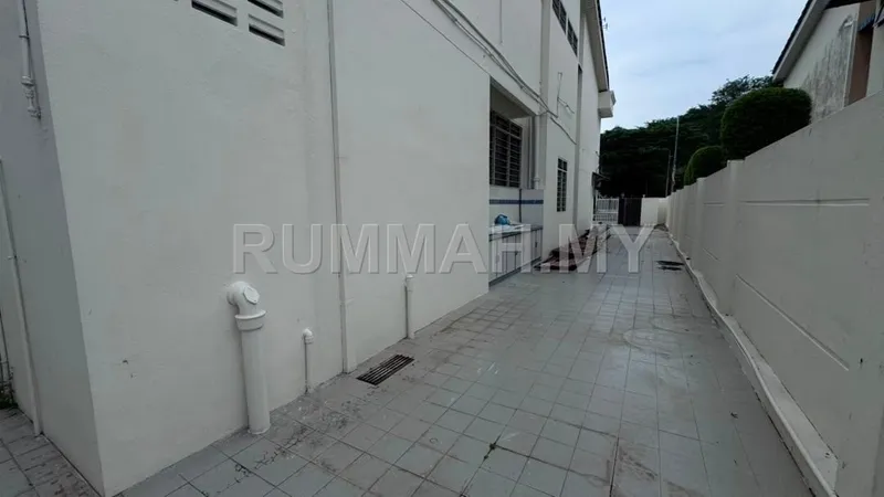 house in George Town, Penang — photo 2