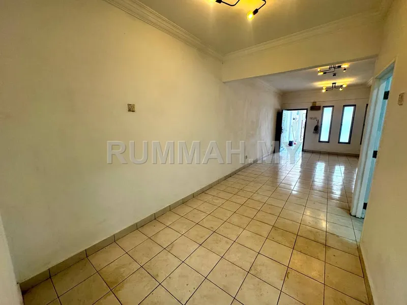 house in seri kembangan, Selangor — photo 3
