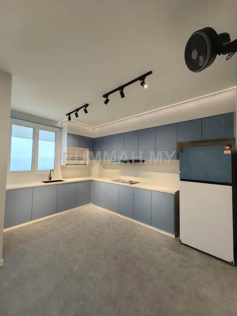 condo in Gelugor, Penang — photo 3