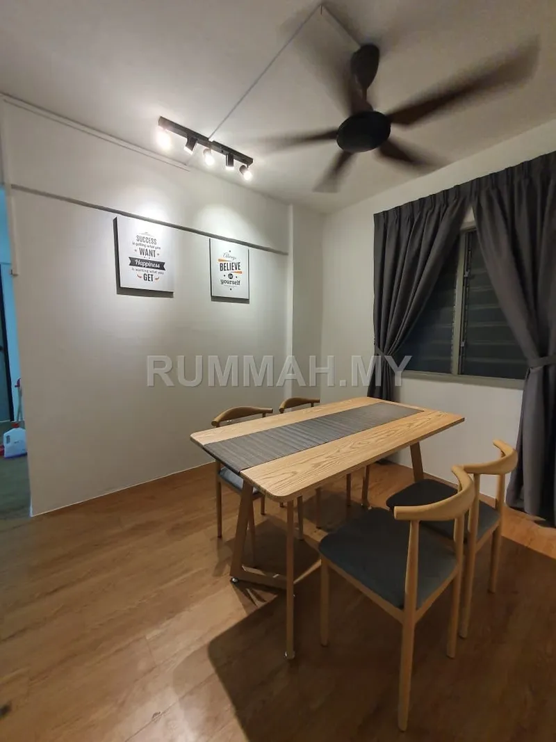 3-bedroom condo for sale in Jelutong, Penang - JELUTONG PARK CORNER UNIT FOR SALES