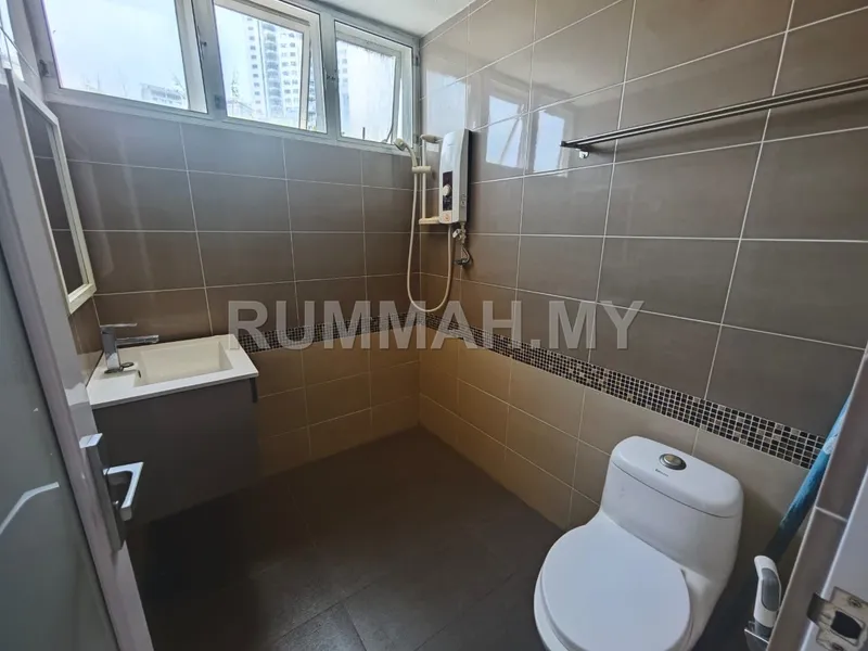 condo in Batu Ferringhi, Penang — photo 3