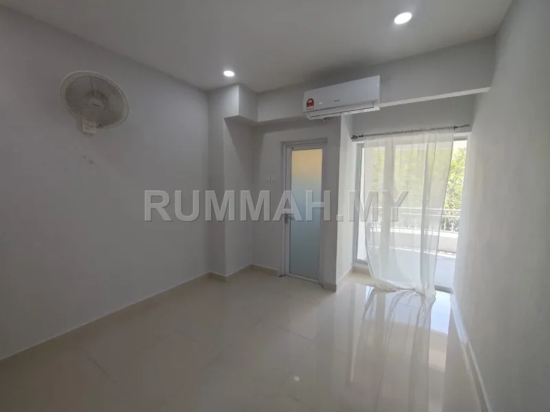 condo in Batu Ferringhi, Penang — photo 3