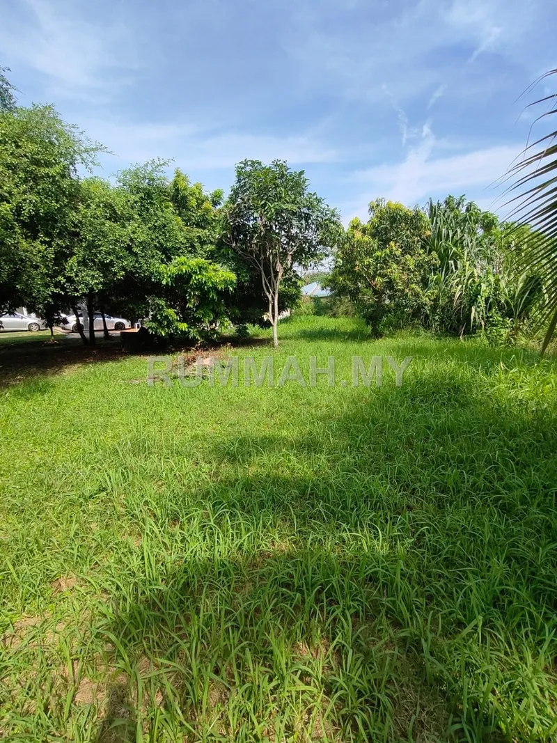 Residential land nearby airport and main road