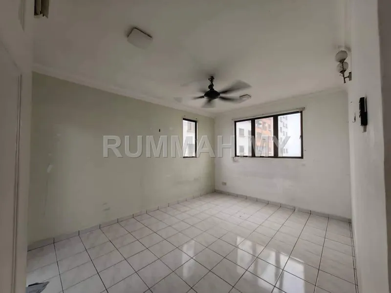 condo in Sungai Ara, Penang — photo 2