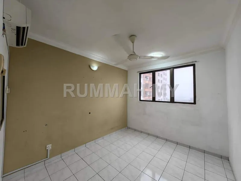 condo in Sungai Ara, Penang — photo 3