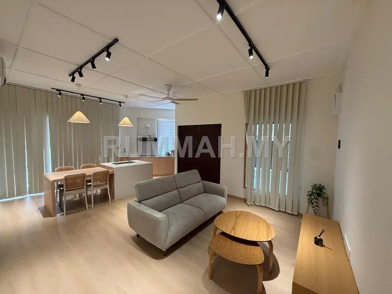 6-bedroom house for sale in Tanjung Tokong, Penang