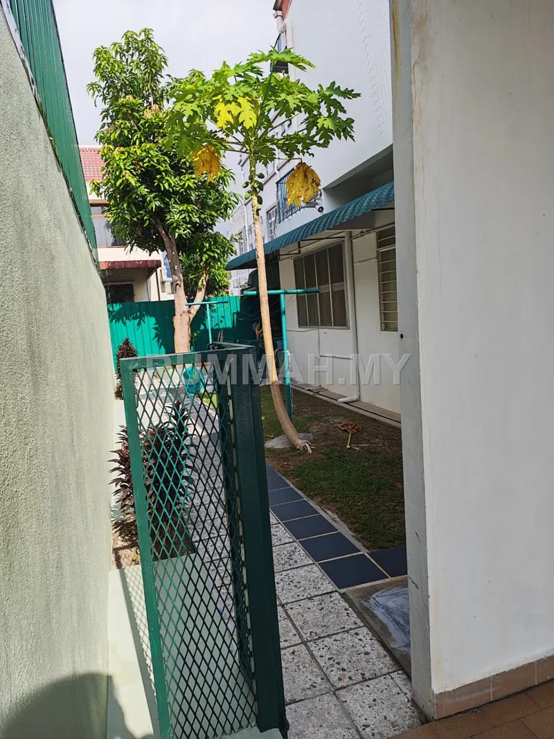 house in Gelugor, Penang — photo 2