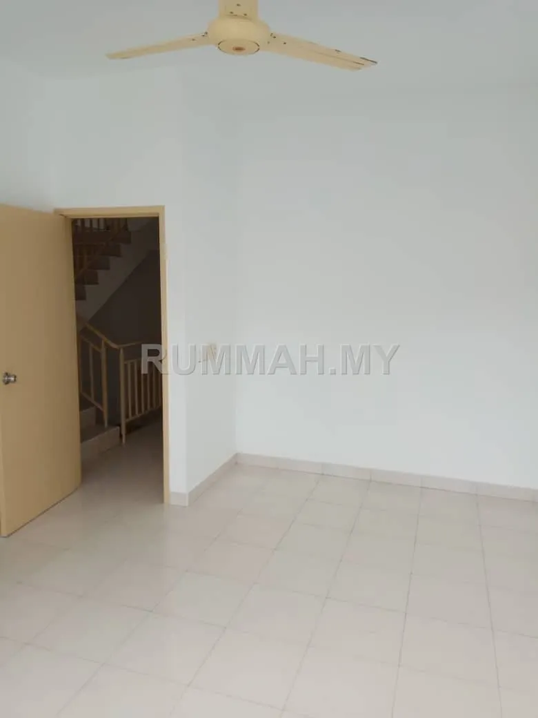 5-bedroom house in Bayan Lepas, Penang for sale — 2.5-Storey Terraced House for Sale @ Setia Pearl Island, Bayan Lepas | Freehold