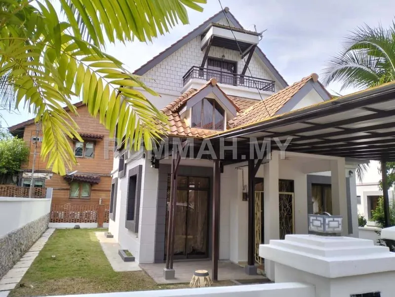 house in Batu Ferringhi, Penang — photo 2