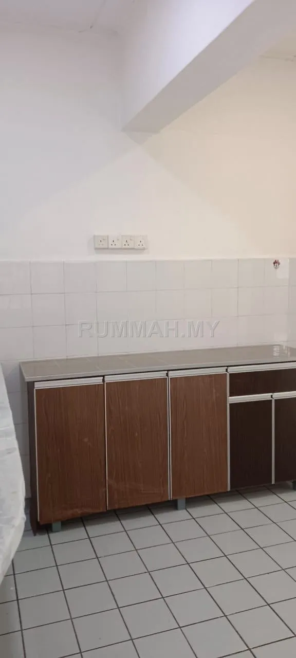condo in cheras, Selangor — photo 3
