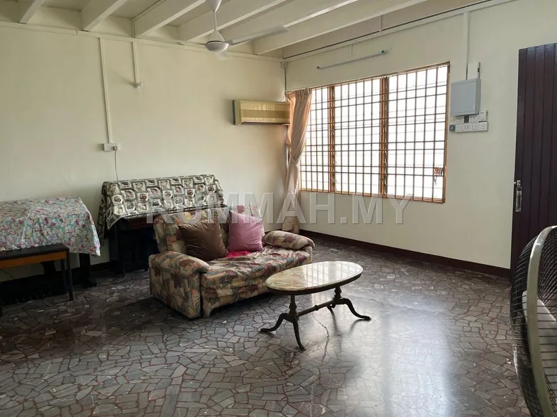 house in Jelutong, Penang — photo 2