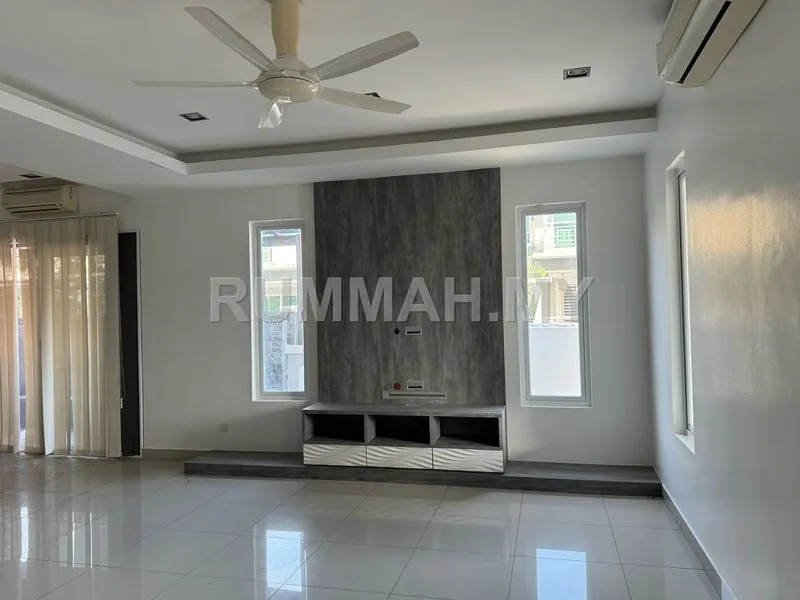 4-bedroom house in Bayan Lepas, Penang for rent — Dua Villas @ One Residence, Bayan Lepas For Rent