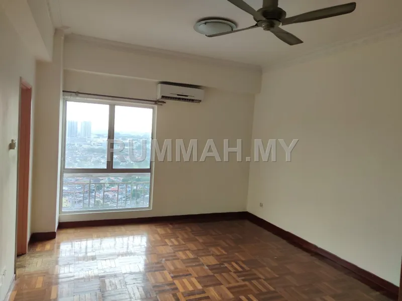 condo in Bandar Sunway, Selangor — photo 3