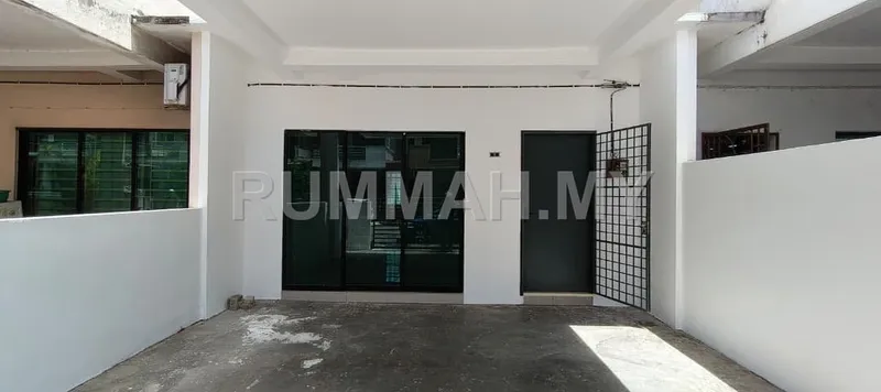 3 Storey Terrace @ Taman Tambun Emas,Simpang Ampat