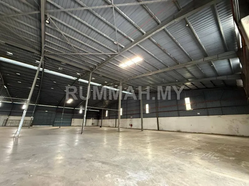 Factory Warehouse for Rent @ Nibong Tebal Industrial Area, Penang | 26 ft Ceiling