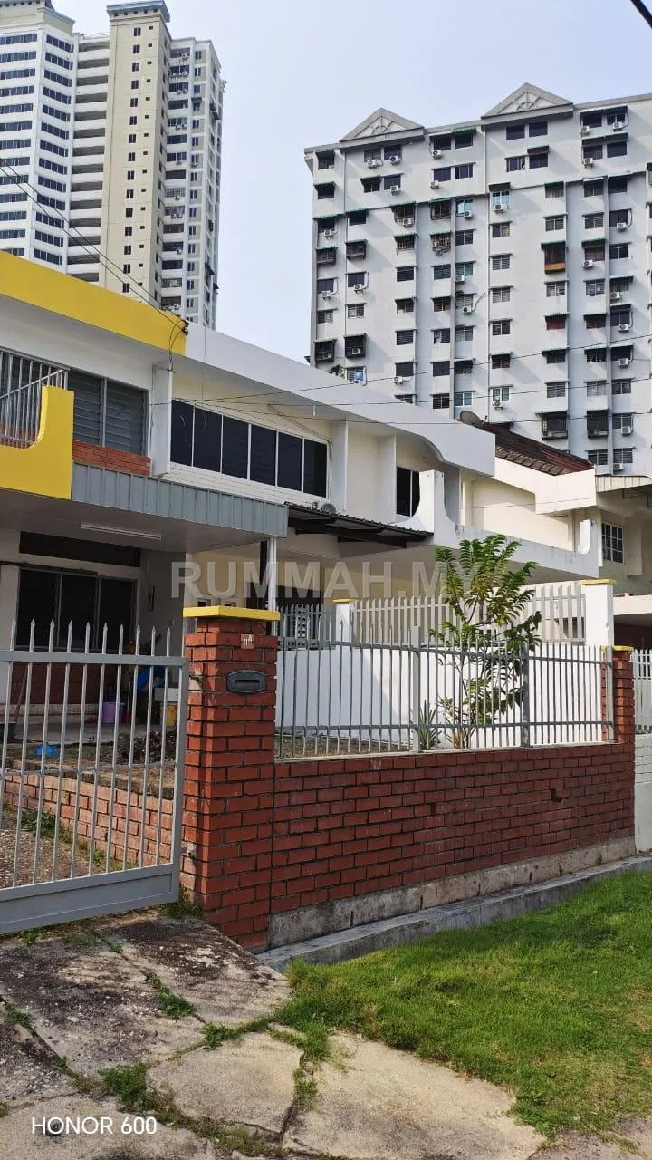 house in Gelugor, Penang — photo 3