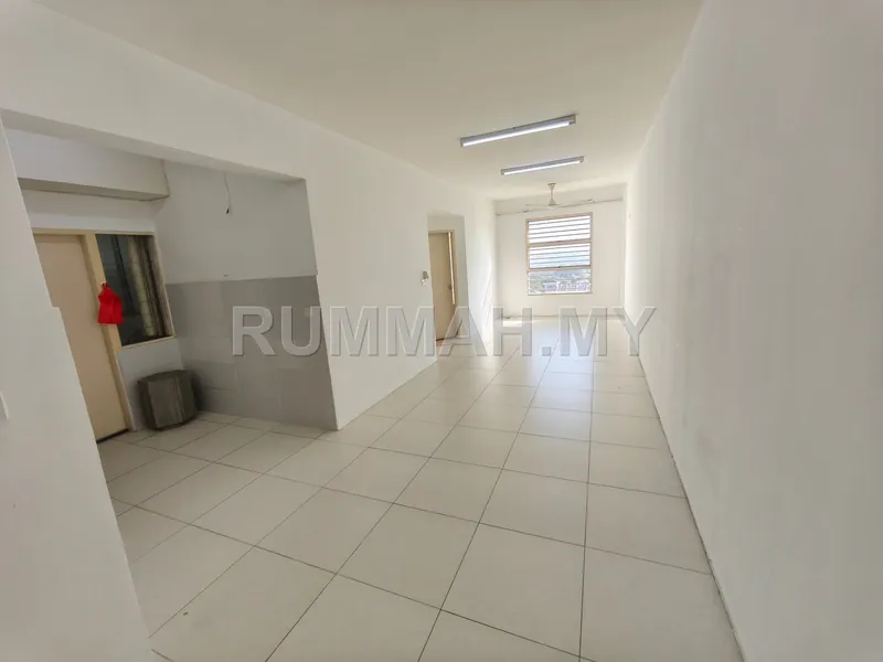 Calisa Residence Rent, 3 Rooms Partly Furnished, Taman Mas Puchong