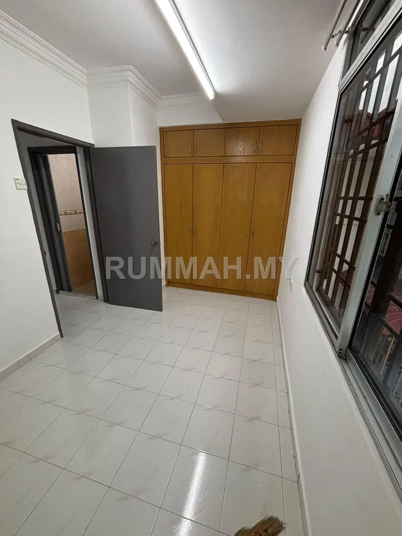 condo in Gelugor, Penang — photo 2