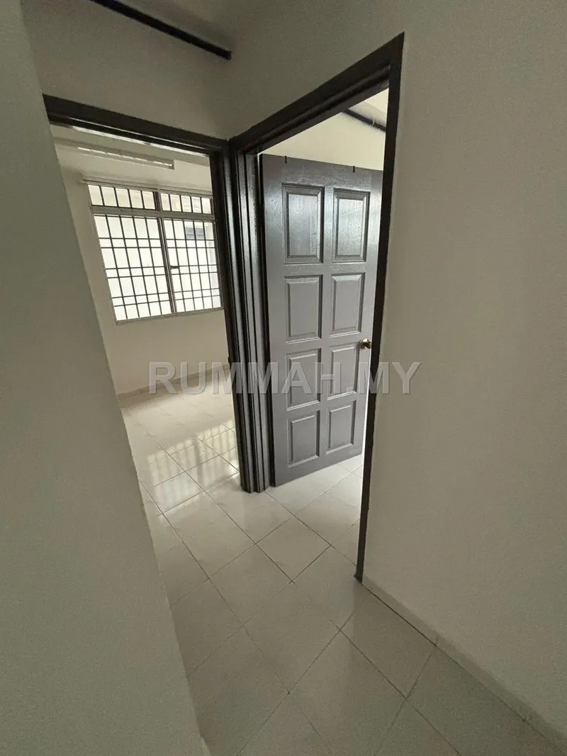 condo in Gelugor, Penang — photo 3