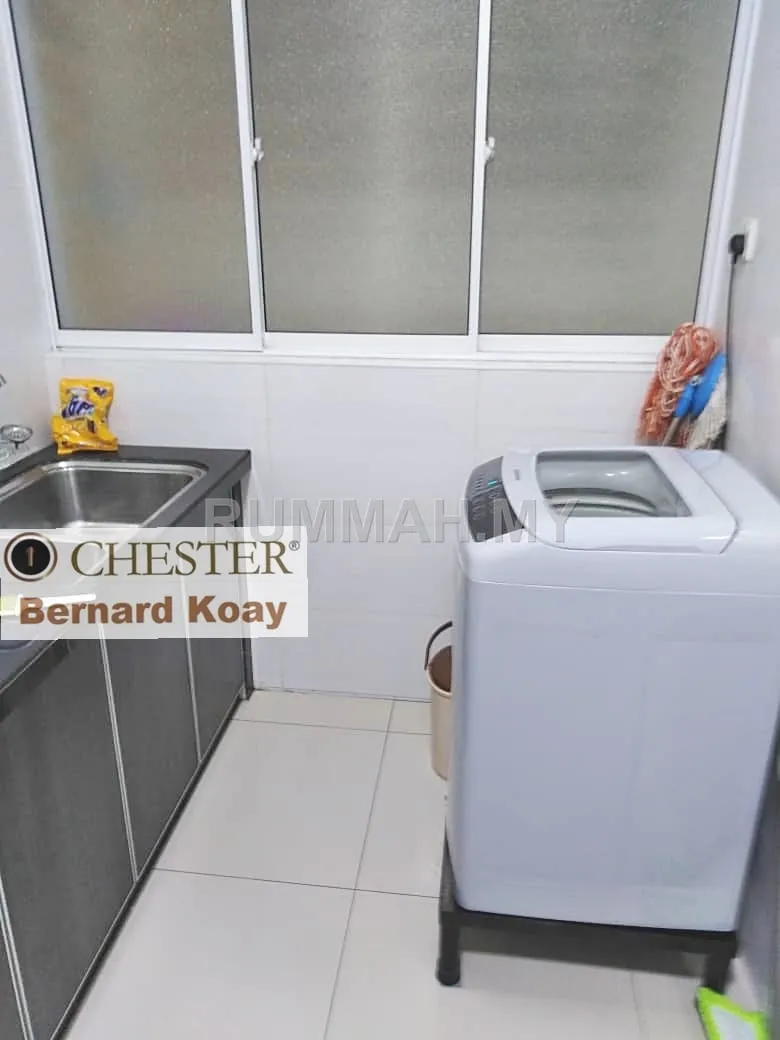 condo in Gelugor, Penang — photo 3