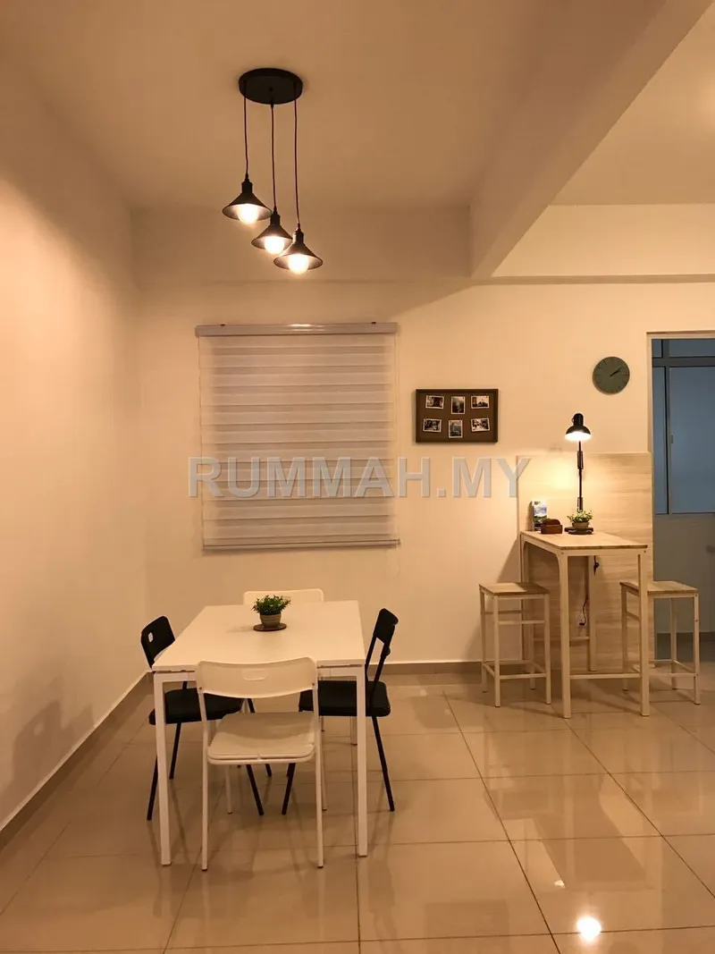 condo in Teluk Kumbar, Penang — photo 3