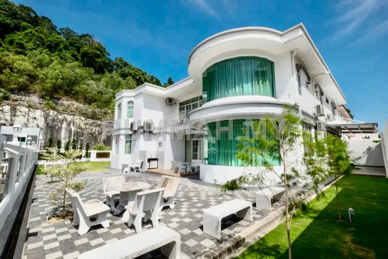 house in Tanjung Bungah, Penang — photo 2