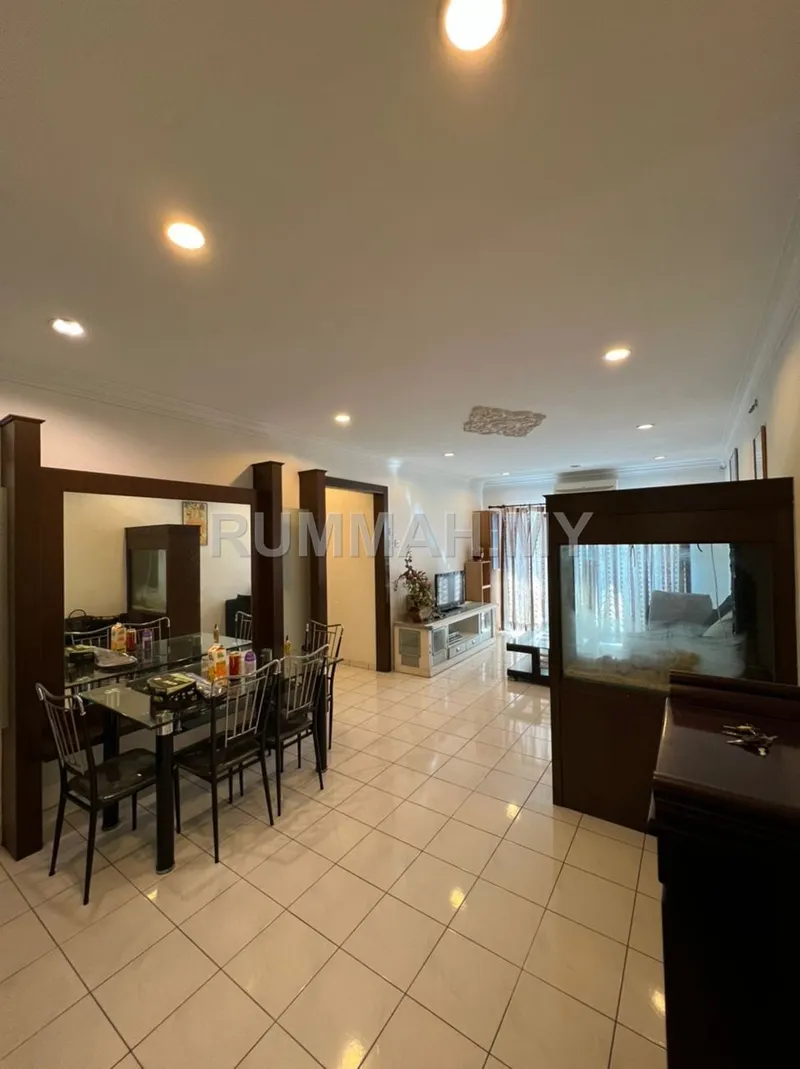 condo in Puchong, Selangor — photo 2