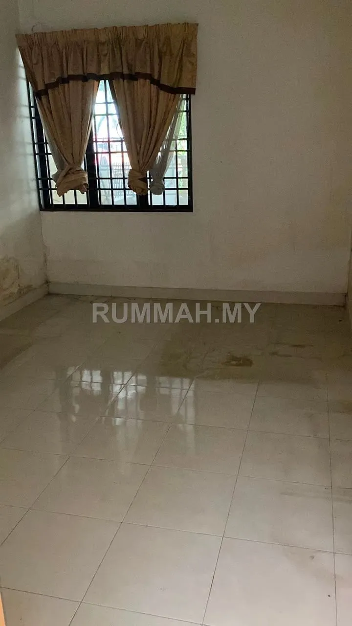 Terrace House for Sale @ Medan Mayang Pasir, Bayan Baru | Leasehold