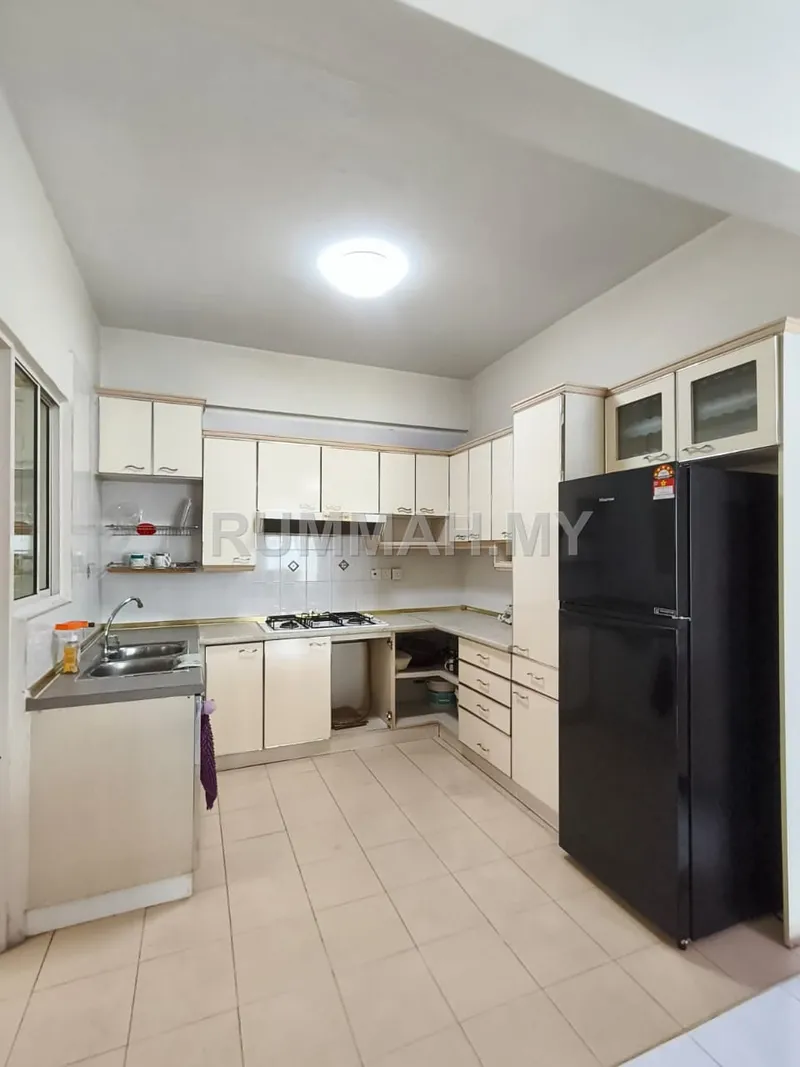 3-bedroom condo in Bayan Lepas, Penang for rent — Gold Coast Resort Condo @ Bayan Lepas | Fully Furnished