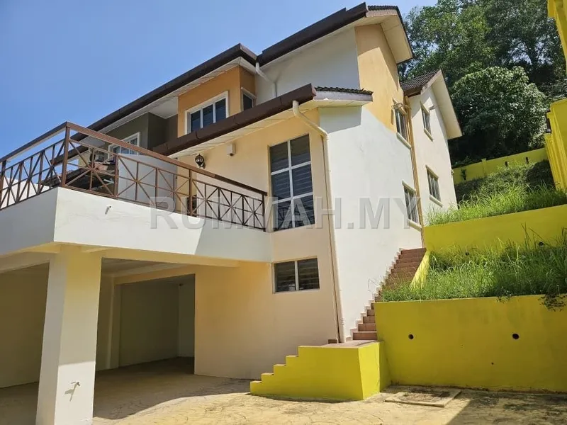 house in Seri Kembangan, Selangor — photo 2
