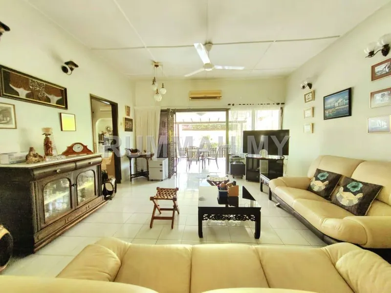 house in Tanjung Bungah, Penang — photo 2