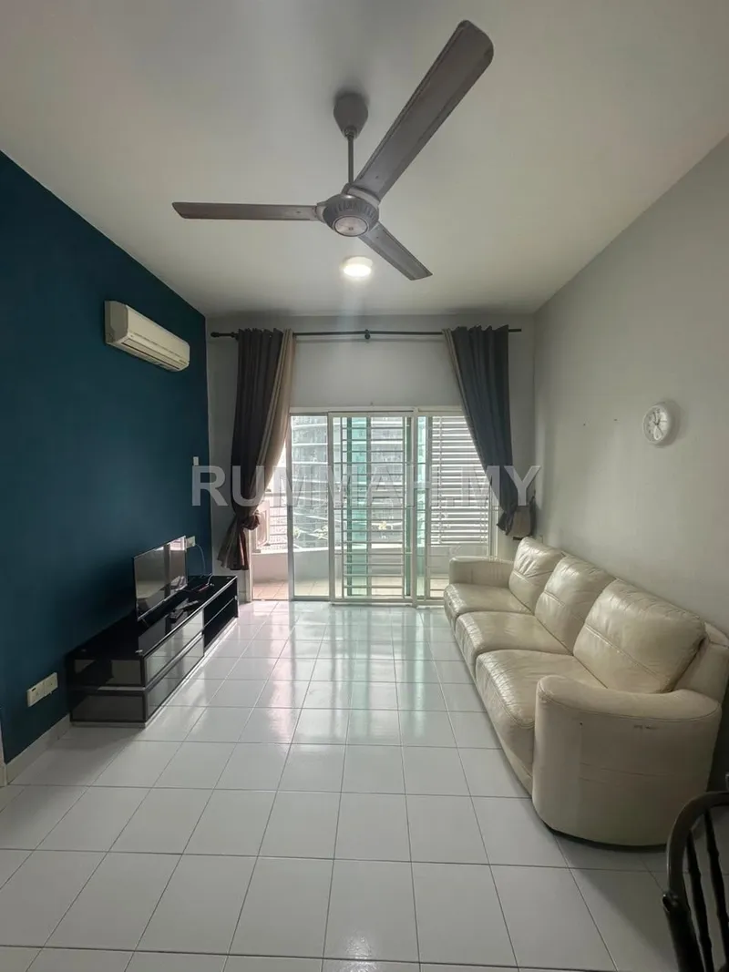 3-bedroom condo in Gelugor, Penang for rent — Condo for Rent @ University Place, Gelugor | Fully Furnished