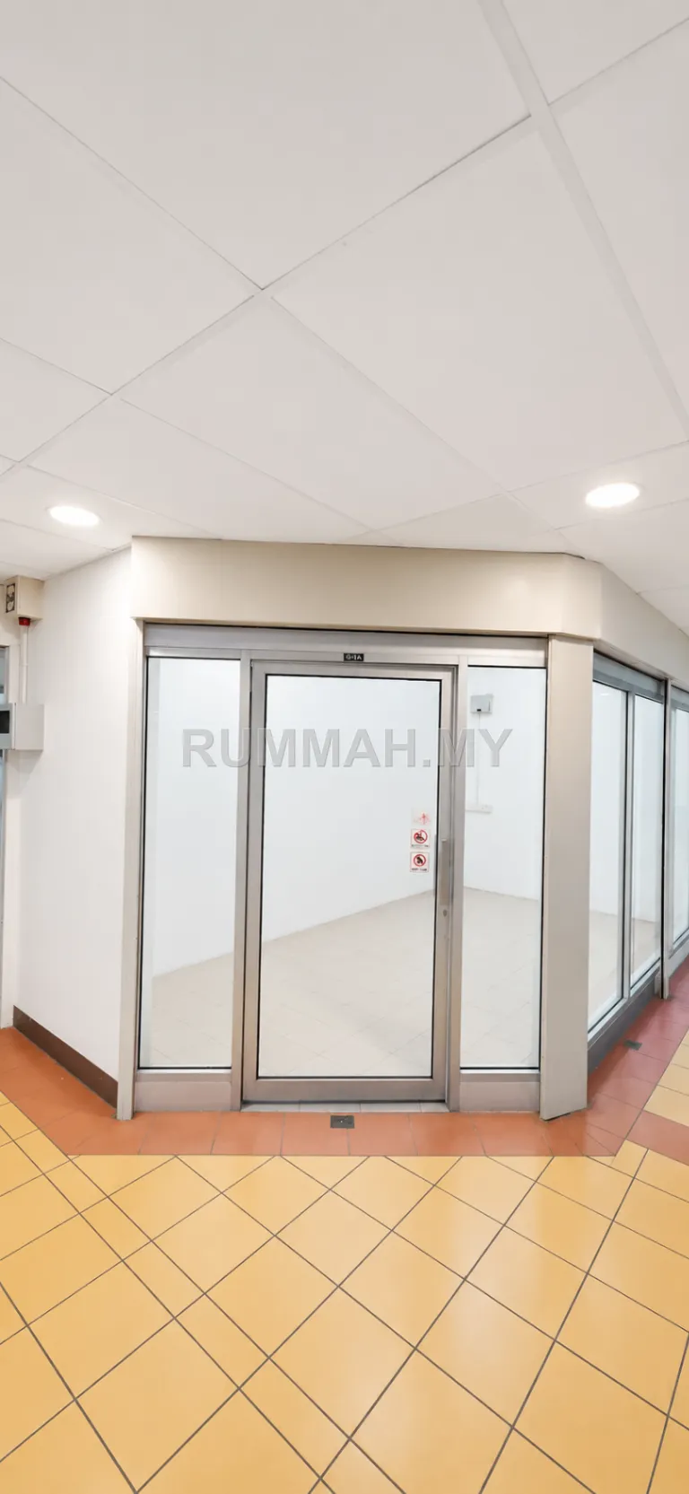 commercial in Georgetown, Penang for rent — Shoplot for Rent @ Sri Wonder Kompleks, Georgetown | Corner Unit
