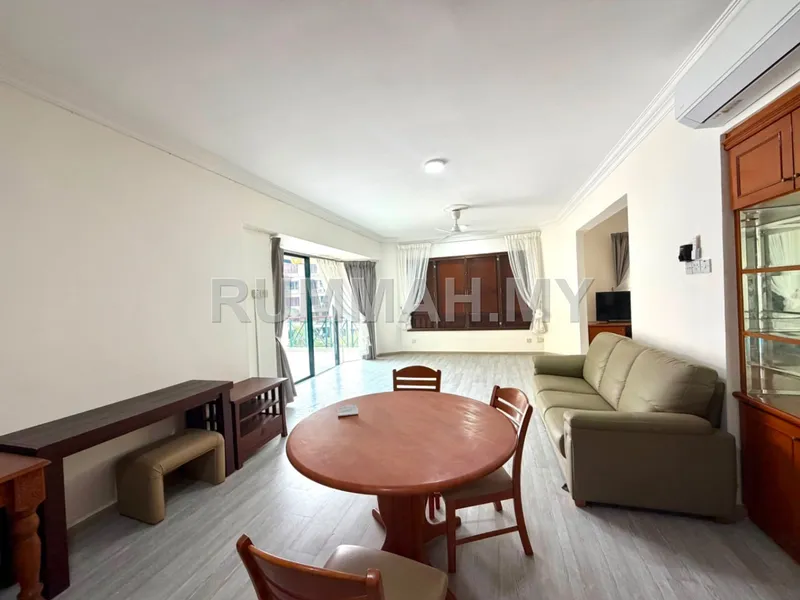 condo in Pulau Tikus, Penang — photo 2