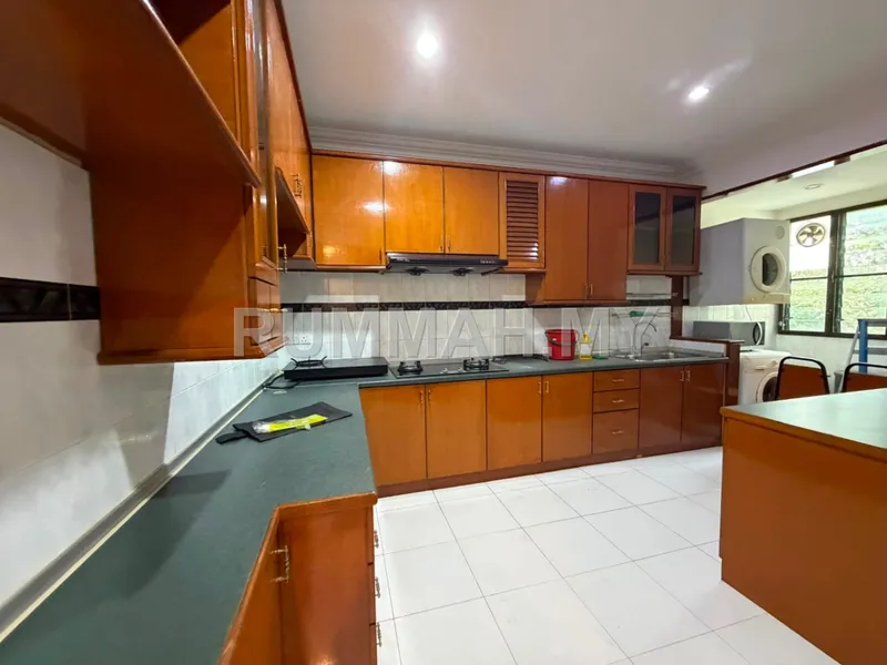 condo in Pulau Tikus, Penang — photo 3