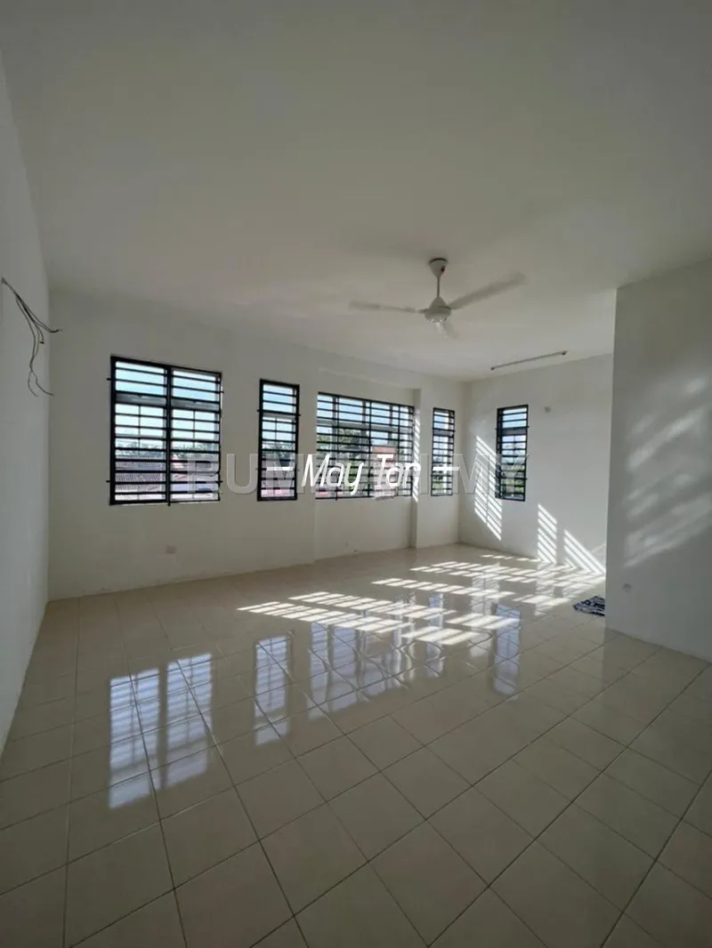 house in Parit Buntar, Perak — photo 3