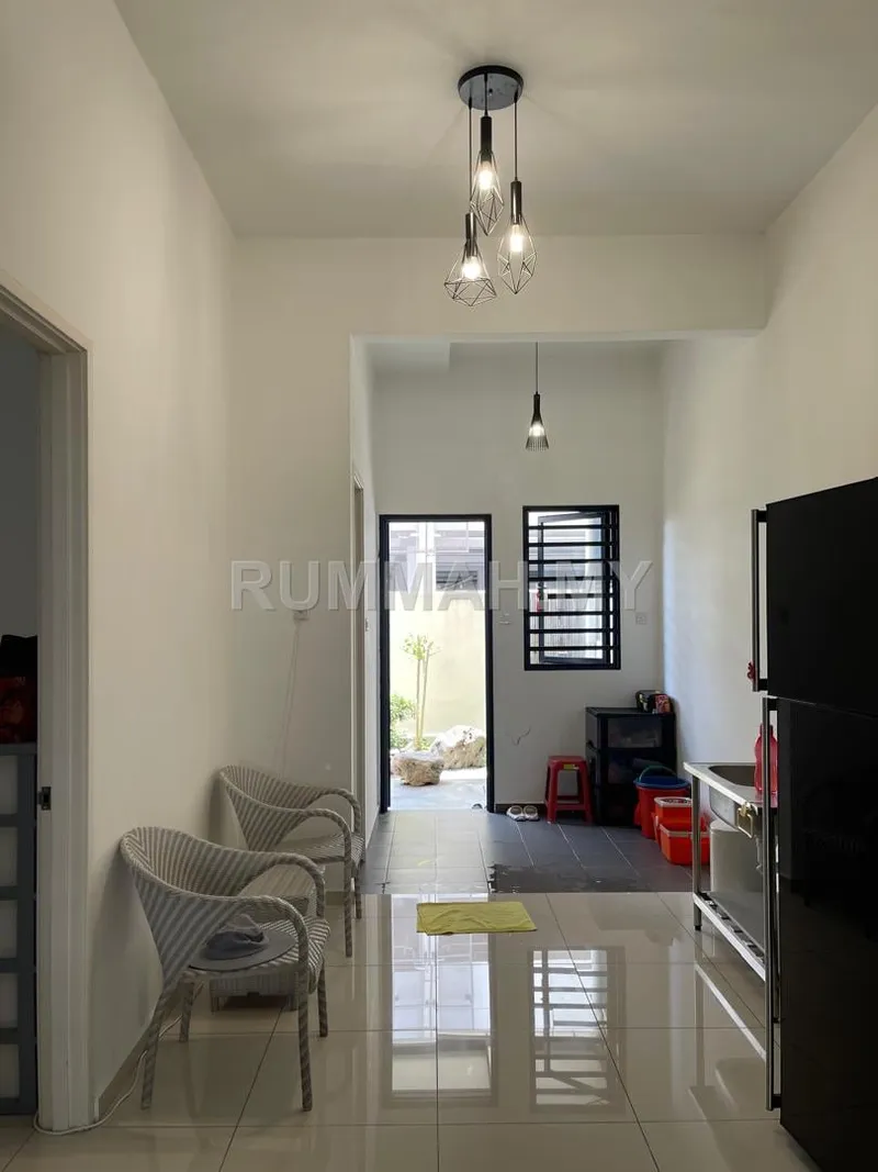 house in Bukit Jambul, Penang — photo 2