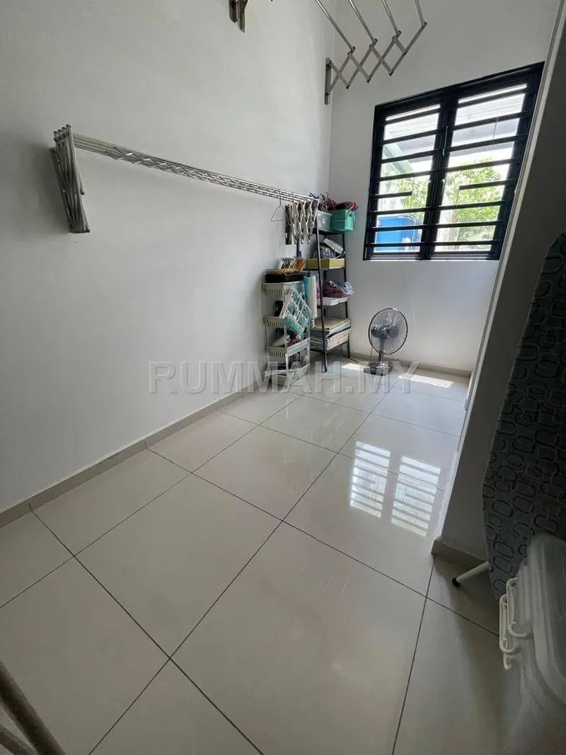 house in Bukit Jambul, Penang — photo 3