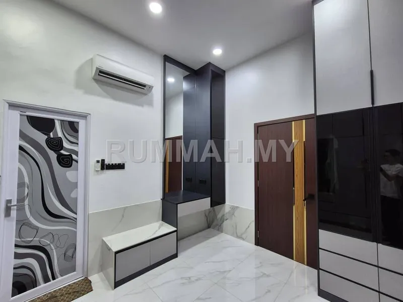 house in Gelugor, Penang — photo 3