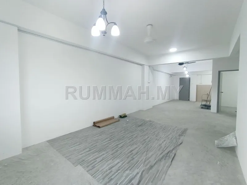 END UNIT RESIDENSI SELANGORKU AKASIA IDAMAN NEARBY UNIVERSITY NOTTINGHAM SEMENYIH