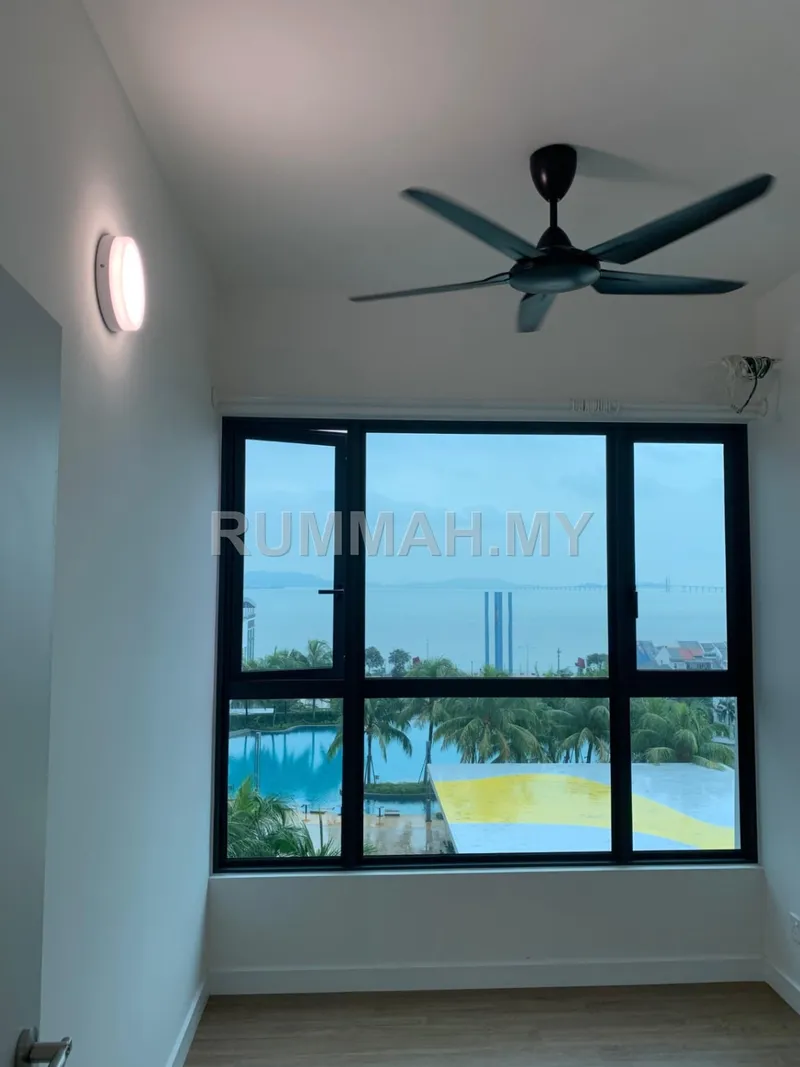 condo in Pulau Pinang, Penang — photo 3