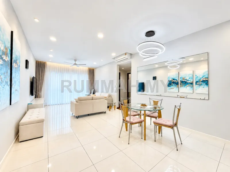 Queens Residence Q1 @ Bayan Lepas next to Queensbay Mall 1200sqft with Nice Seaview For Sale