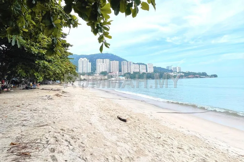 Semi-Detached House for Rent @ Tanjong Bungah, Pulau Pinang | Beachfront