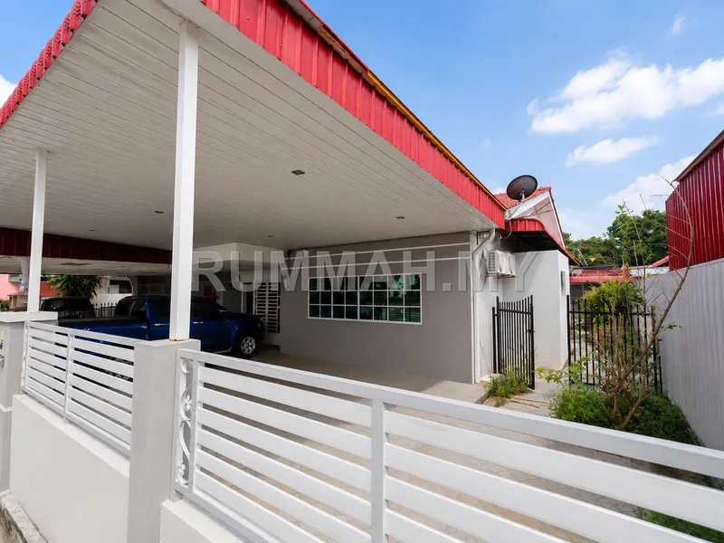 Single Storey Landed House for Sale @ Tingkat Mayang Pasir, Bayan Baru | Renovated