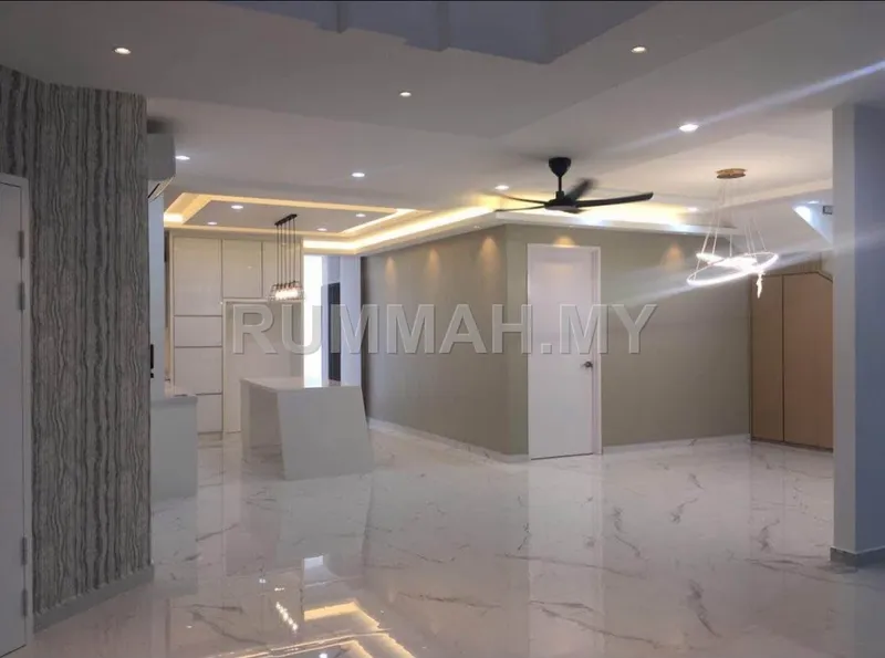 The Clovers Duplex Top Floor 2729sf 3CP Fully Renovated Bayan Lepas
