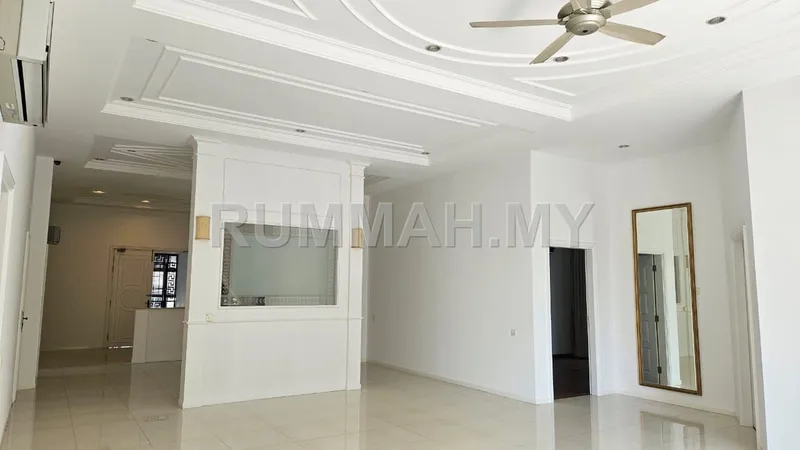 condo in Pulau Tikus, Penang — photo 2